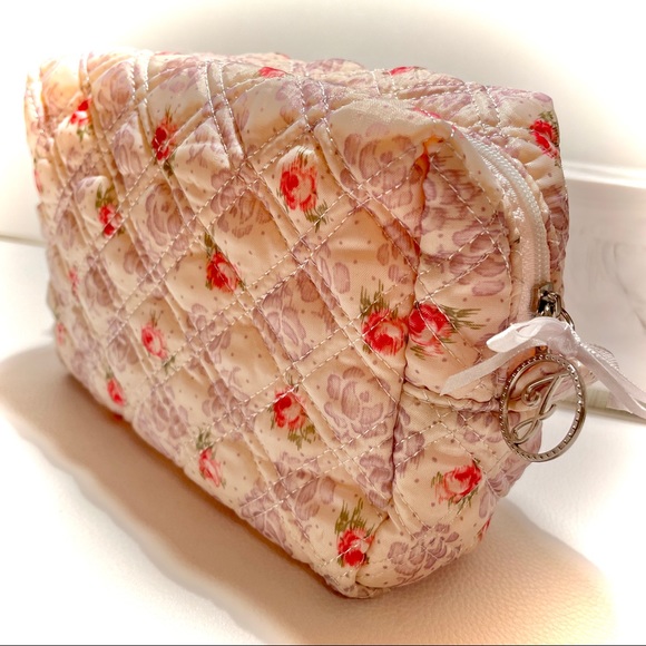 Ultimate JILL STUART Makeup Set- 4 Limited Lipsticks, Blush, Eyeshadow, Pouch - Picture 1 of 2